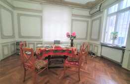 Vila deosebita, consolidata si renovata, 470 mp, curte 106 mp, Universitate-Batistei