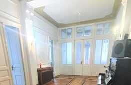 Vila deosebita, consolidata si renovata, 470 mp, curte 106 mp, Universitate-Batistei