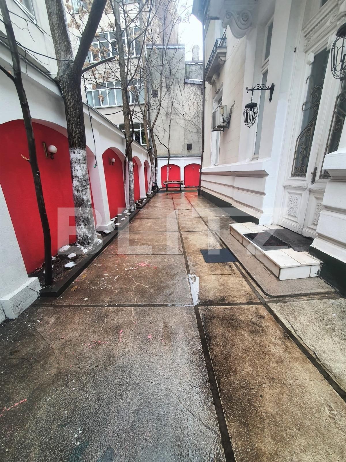 Casa de vânzare 10 camere Ultracentral - 77555CV | BLITZ București | Poza2