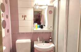 Apartament 4 camere, 77 mp, decomandat, centrala! Zona B-dul Ghencea