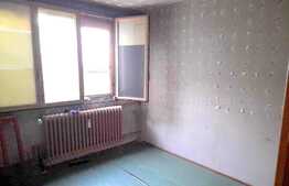 Apartament 3 camere, 65 mp
