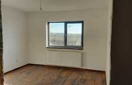 Casa cu gradina la pret de apartament in zona Joita, trei camere, 109 mp