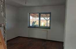 Casa de vanzare in mijlocul naturii la pret de apartament, in zona Joita