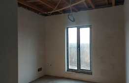 Casa de vanzare in mijlocul naturii la pret de apartament, in zona Joita