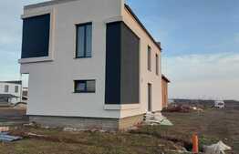 Casa de vanzare in mijlocul naturii la pret de apartament, in zona Joita