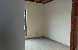 Casa de vanzare in mijlocul naturii la pret de apartament, in zona Joita