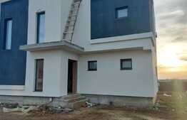 Vila la pret de apartament in zona Joita