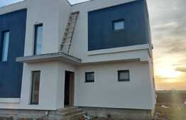 Vila la pret de apartament in zona Joita