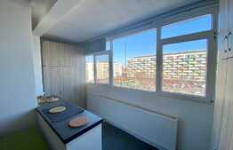 Apartament 2 camere, luminos, zona 1Mai