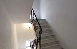 Vila frumos compartimentata de 300 mp utili in Otopeni, construita in 2010