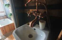 Apartament 3 camere în vilă, deosebit arhitectural, zona 1 Mai