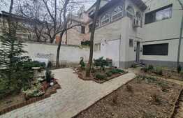 Apartament 3 camere în vilă, deosebit arhitectural, zona 1 Mai