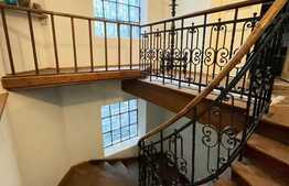 Apartament superb, 5 camere, 145 mp utili, Piata Victoriei! 