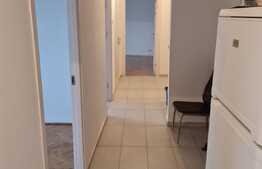 Apartament 3 camere, decomandat, Plaza Mall