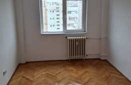 Apartament 3 camere, decomandat, Plaza Mall