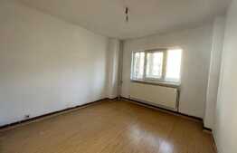 Apartament de 3 camere, centrala proprie, zona Dristor 