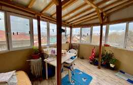 Apartament de 4 camere in vila interbelica, 102 mp, Parcul Carol