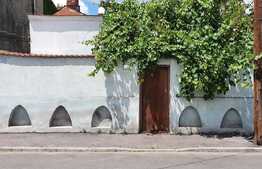 Casa cu teren, proiect interesant de renovare, zona 1 Mai