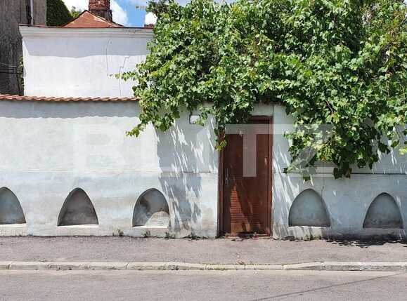 Casa de vânzare 4 camere 1 Mai - 81133CV | BLITZ București | Poza1