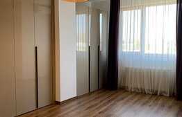 Apartament de 3 camere semidecomandat, 71 mp, zona Băneasa