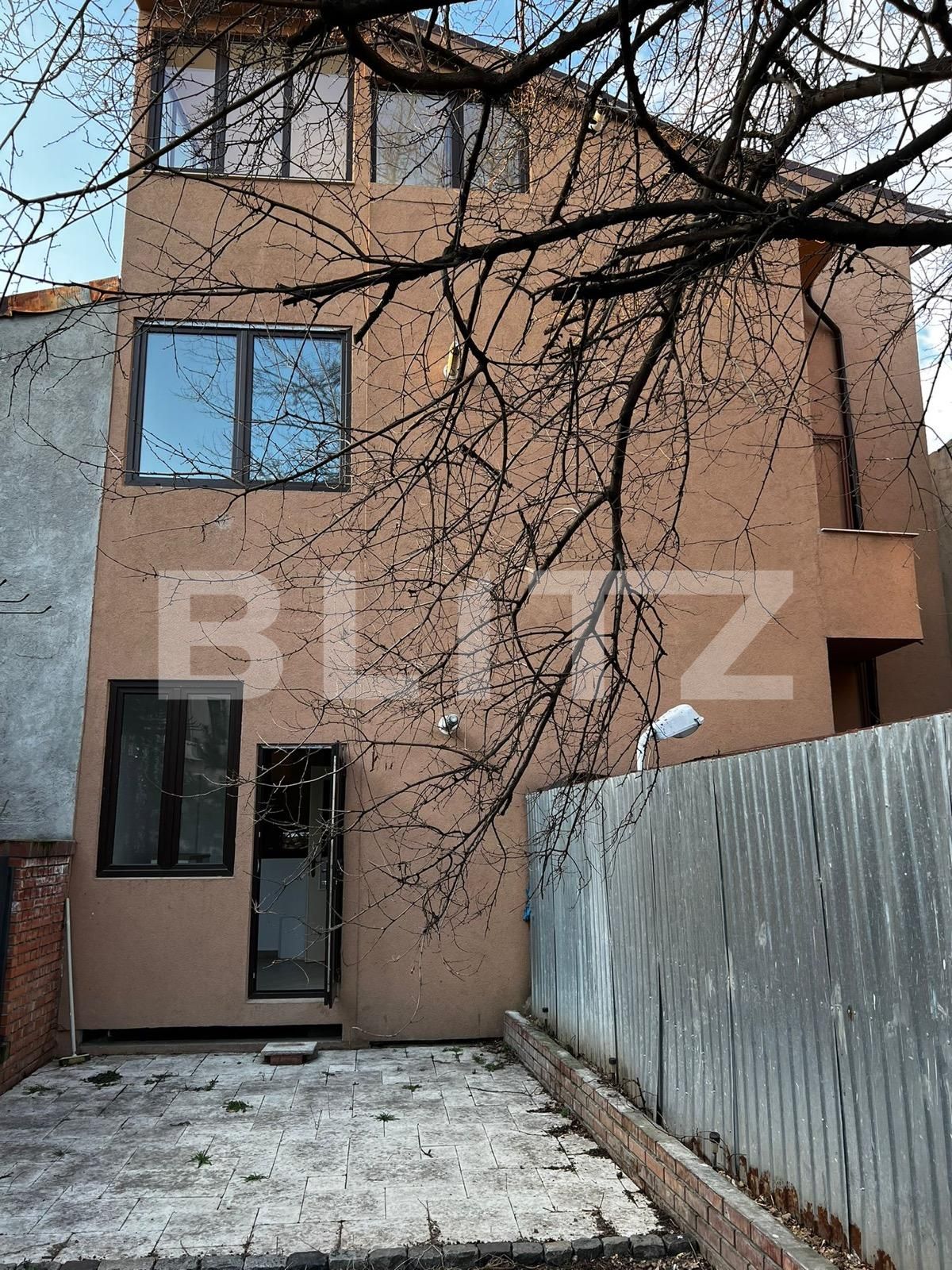 Casa de vânzare 8 camere Ultracentral - 81510CV | BLITZ București | Poza2