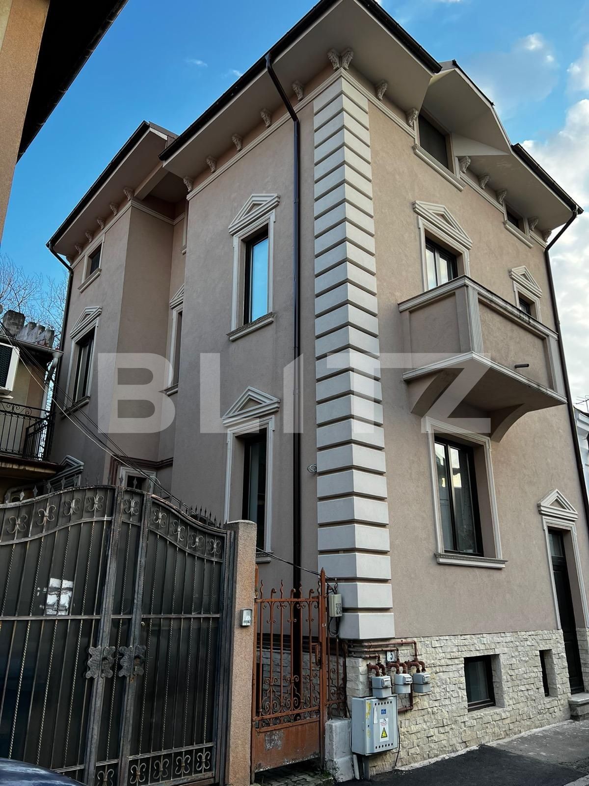 Casa de vânzare 8 camere Ultracentral - 81510CV | BLITZ București | Poza1