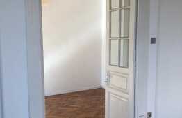 Investitie! O superba vila interbelica langa Guvernul Romaniei