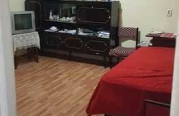 Apartament de 3 camere, parcare, zona Parcul Carol