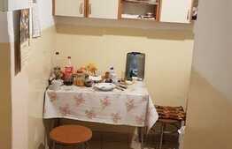 Apartament de 3 camere, parcare, zona Parcul Carol