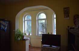 Apartament de 3 camere, parcare, zona Parcul Carol