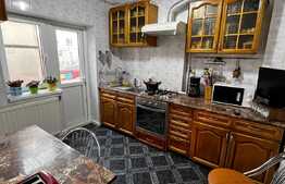 Apartament de 4 camere, 87 mp, terasa 25 mp, zona Universității 