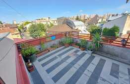 Apartament de 4 camere, 87 mp, terasa 25 mp, zona Universității 