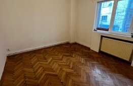 Apartament de 4 camere, 90 mp, finisat, zona Ultracentrală 