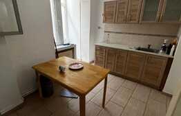 Apartament de 4 camere, 90 mp, finisat, zona Ultracentrală 