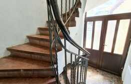 Casa 6 camere, 163 mp, partial mobilata, zona Piata Gemeni