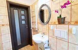 Casa 6 camere, 163 mp, partial mobilata, zona Piata Gemeni