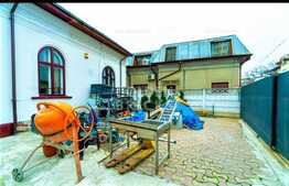 Casa de vanzare cu 7 camere, teren 326 mp pe colt, Piata Iancului