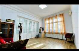 Casa de vanzare cu 7 camere, teren 326 mp pe colt, Piata Iancului