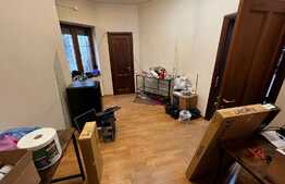 Apartament de 4 camere, 85 mp, etaj intermediar, zona Romana