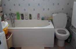 Apartament 3 camere, 60 mp, curte privata, zona Centrala