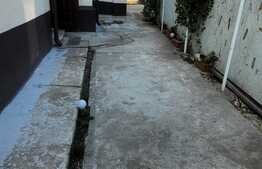 Apartament 3 camere, 60 mp, curte privata, zona Centrala