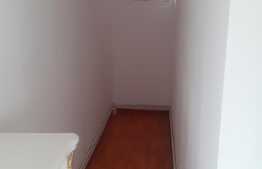 Vila perfecta pentru locuit sau birou, 260 mp, in Vitan