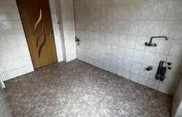 Apartament de 3 camere, 67 mp, decomandat, zona Universitate