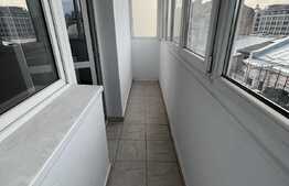 Apartament de 3 camere, 67 mp, decomandat, zona Universitate