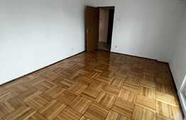 Apartament de 3 camere, 67 mp, decomandat, zona Universitate