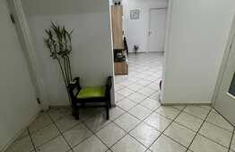 Apartament de 3 camere, 68 mp, decomandat, zona Cornelui Coposu