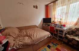 Apartament 2 camere in zona 1 Decembrie. Bine compartimentat!