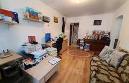 Apartament 2 camere in zona 1 Decembrie. Bine compartimentat!