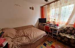 Apartament 2 camere in zona 1 Decembrie. Bine compartimentat!