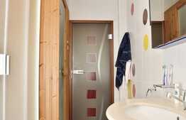 Apartament de 3 camere, 134 mp, terasa, 2 locuri de parcare, zona Sisesti